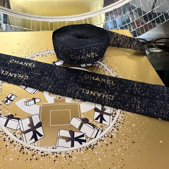 ‼️SALE $15 for 1 yards‼️Chanel Gift Wrapping Ribbon - Picture 2 of 3